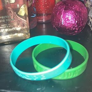 Colored rubber bracelet duo